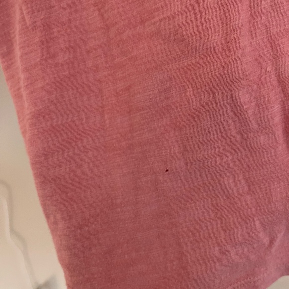 Old Navy T-Shirt - Picture 4 of 4